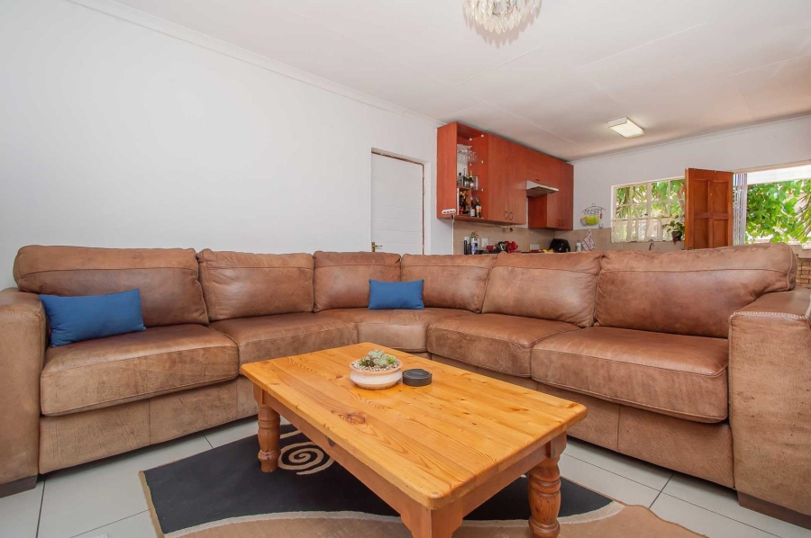 2 Bedroom Property for Sale in Honeydew Manor Gauteng