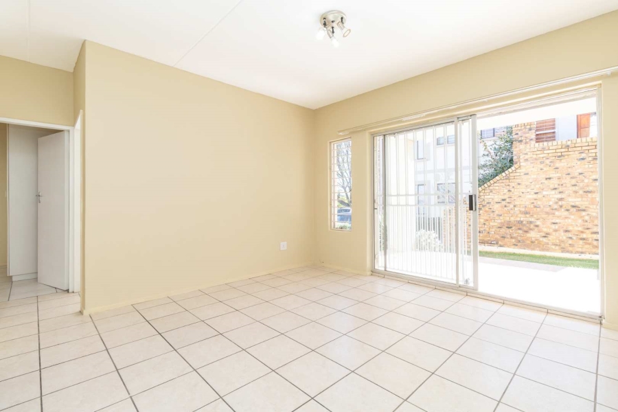 To Let 2 Bedroom Property for Rent in Wilgeheuwel Gauteng