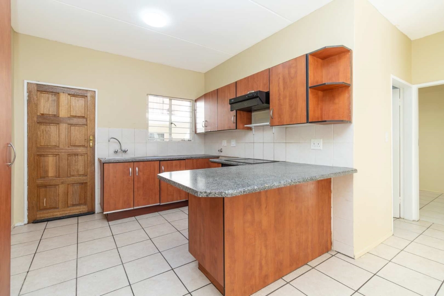 To Let 2 Bedroom Property for Rent in Wilgeheuwel Gauteng