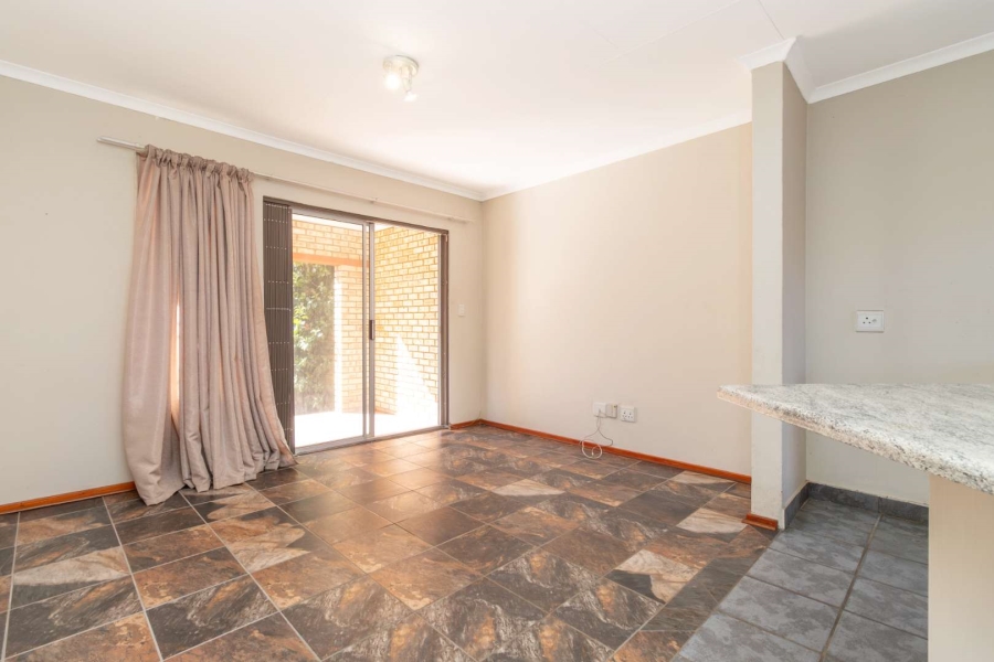 To Let 2 Bedroom Property for Rent in Wilgeheuwel Gauteng