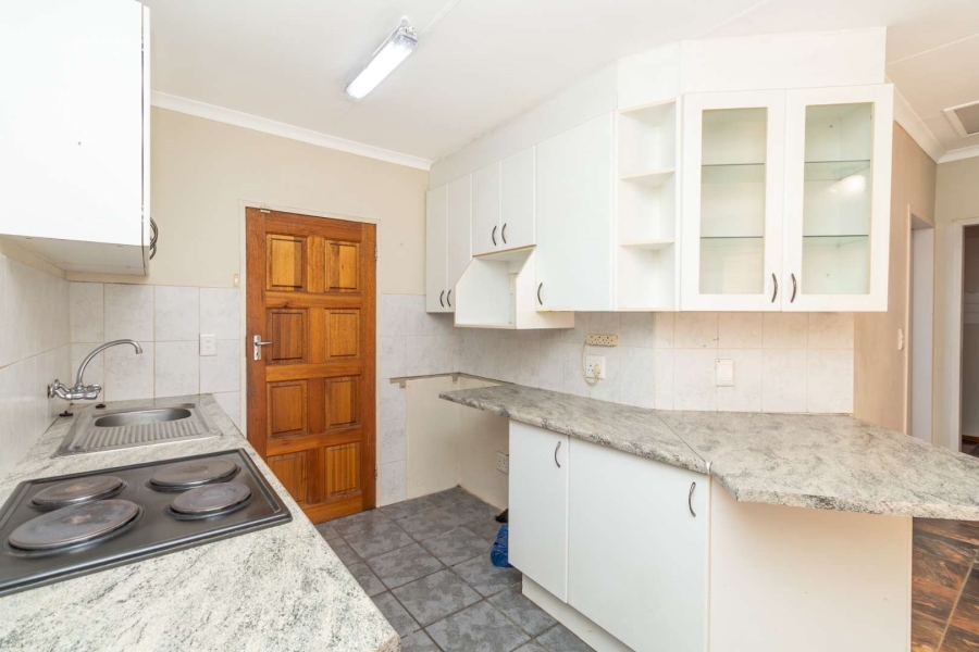 To Let 2 Bedroom Property for Rent in Wilgeheuwel Gauteng