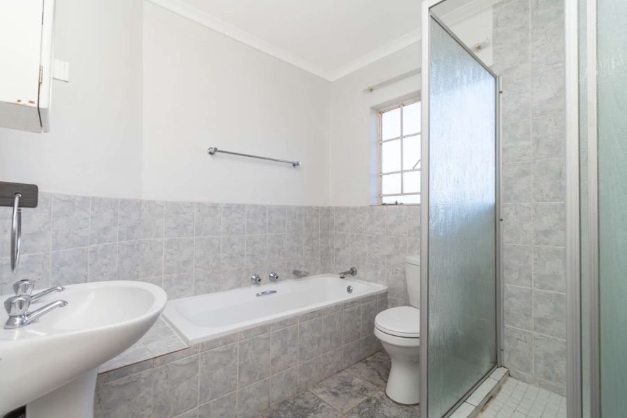 To Let 2 Bedroom Property for Rent in Wilgeheuwel Gauteng