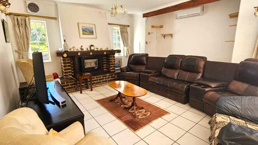 To Let 4 Bedroom Property for Rent in Bryanston Gauteng