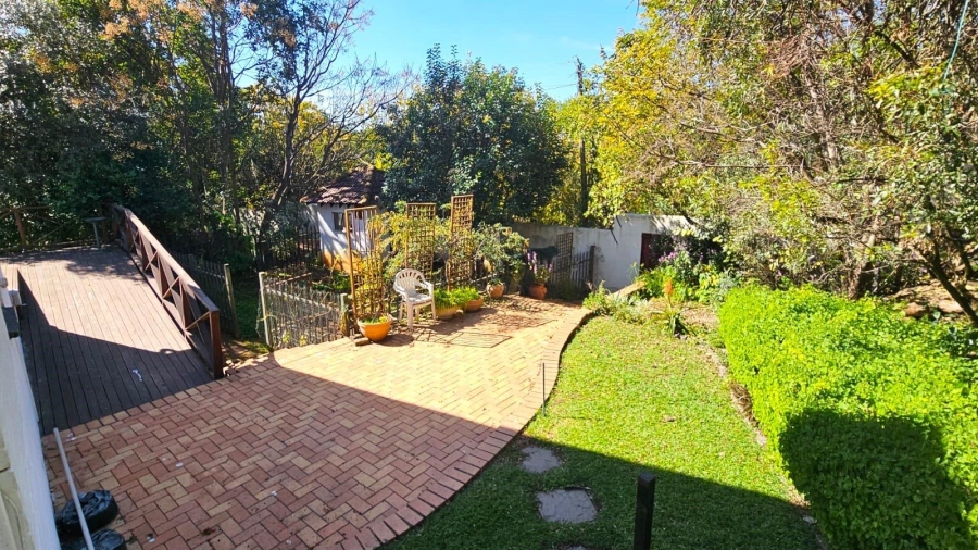 To Let 4 Bedroom Property for Rent in Bryanston Gauteng