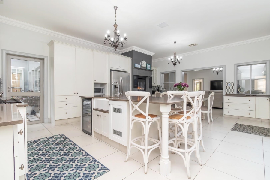 4 Bedroom Property for Sale in Waterfall Country Estate Gauteng