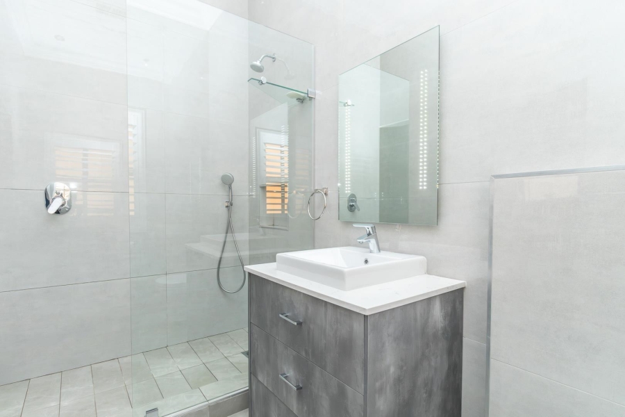 4 Bedroom Property for Sale in Waterfall Country Estate Gauteng