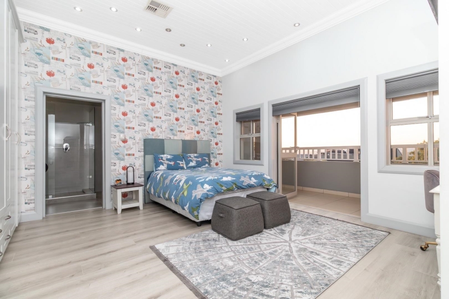 4 Bedroom Property for Sale in Waterfall Country Estate Gauteng