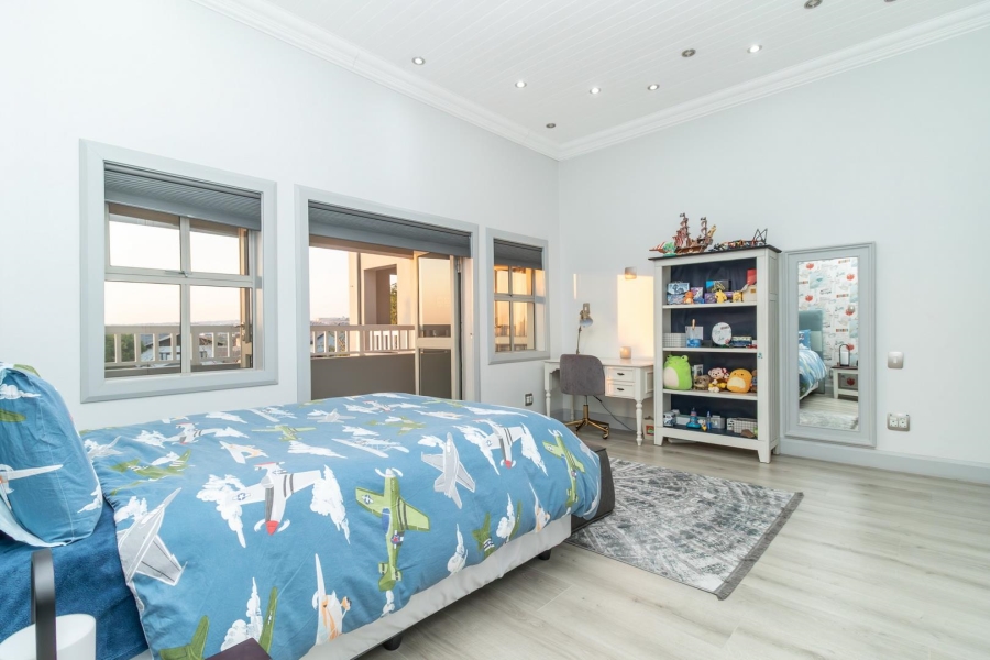 4 Bedroom Property for Sale in Waterfall Country Estate Gauteng