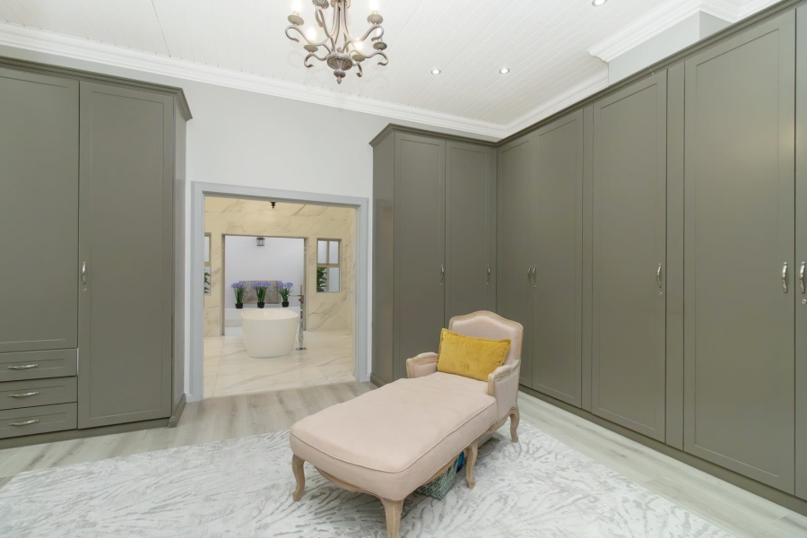 4 Bedroom Property for Sale in Waterfall Country Estate Gauteng