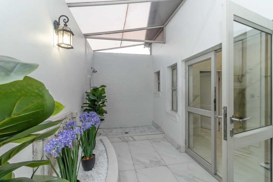 4 Bedroom Property for Sale in Waterfall Country Estate Gauteng