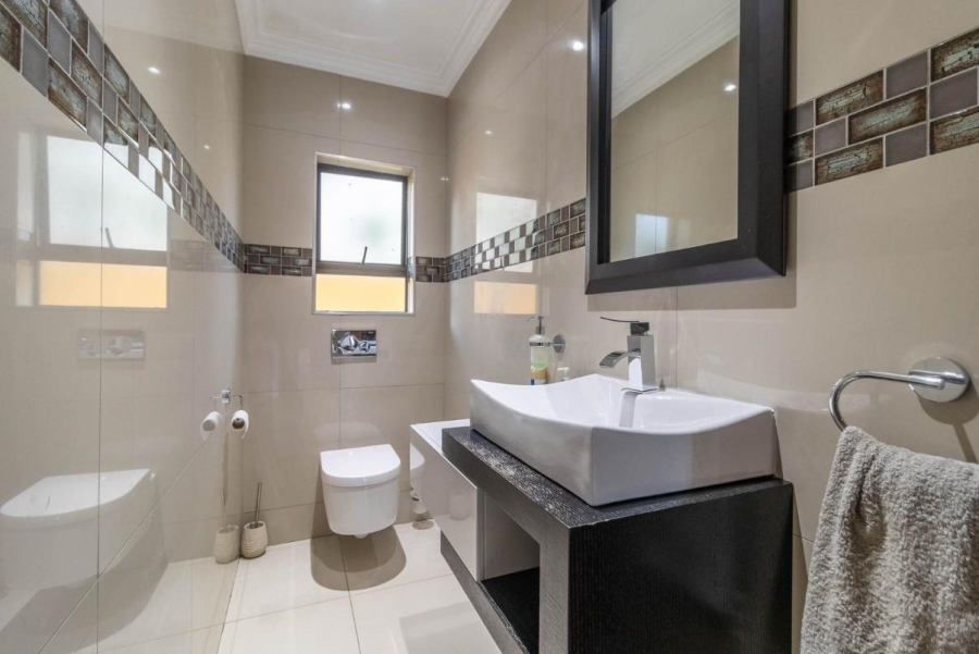 4 Bedroom Property for Sale in Eye of Africa Gauteng