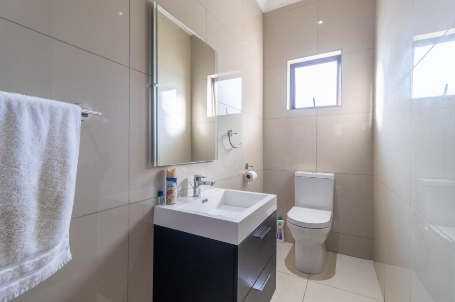 4 Bedroom Property for Sale in Eye of Africa Gauteng