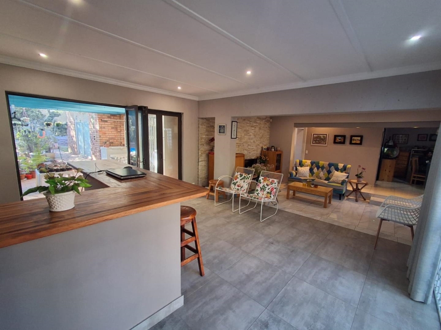 4 Bedroom Property for Sale in Glenvista Gauteng