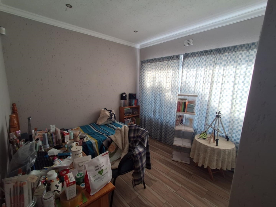 4 Bedroom Property for Sale in Glenvista Gauteng