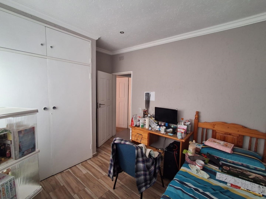 4 Bedroom Property for Sale in Glenvista Gauteng