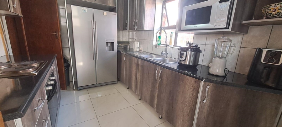 3 Bedroom Property for Sale in South Hills Gauteng