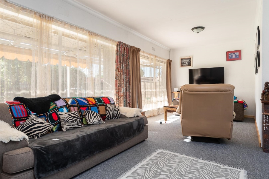 3 Bedroom Property for Sale in Brackendowns Gauteng