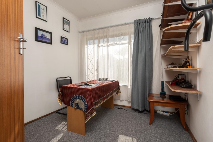 3 Bedroom Property for Sale in Brackendowns Gauteng