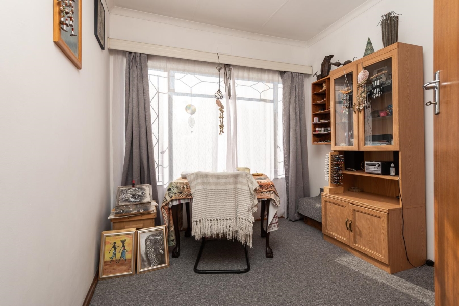 3 Bedroom Property for Sale in Brackendowns Gauteng