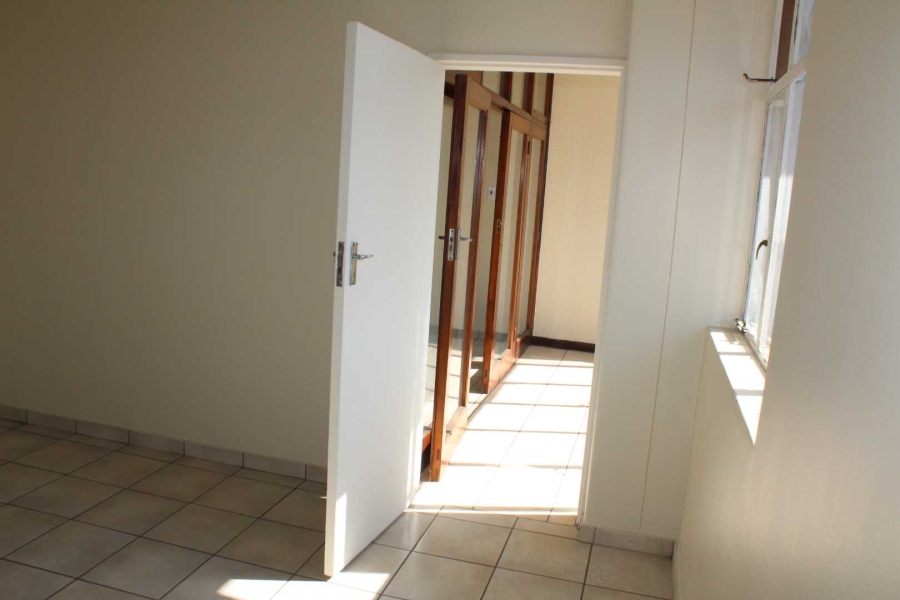 To Let 2 Bedroom Property for Rent in Sunnyside Gauteng