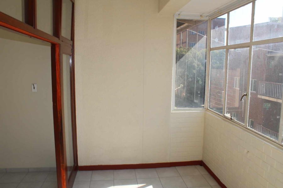 To Let 2 Bedroom Property for Rent in Sunnyside Gauteng