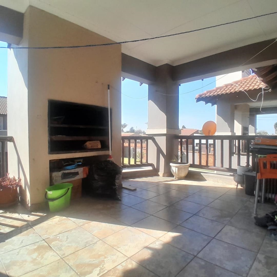 To Let 2 Bedroom Property for Rent in Van Dyk Park Gauteng