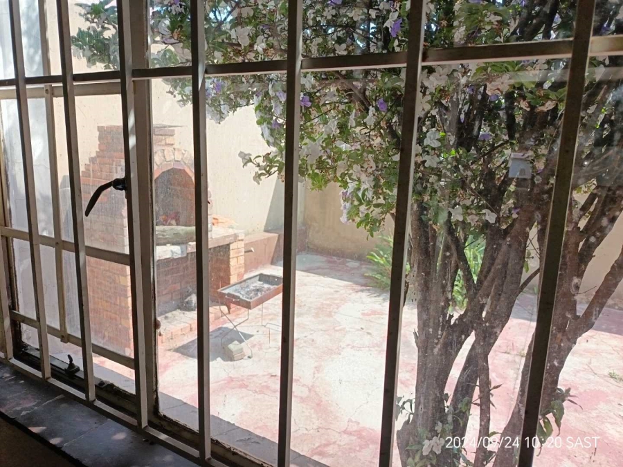 4 Bedroom Property for Sale in Vrededorp Gauteng