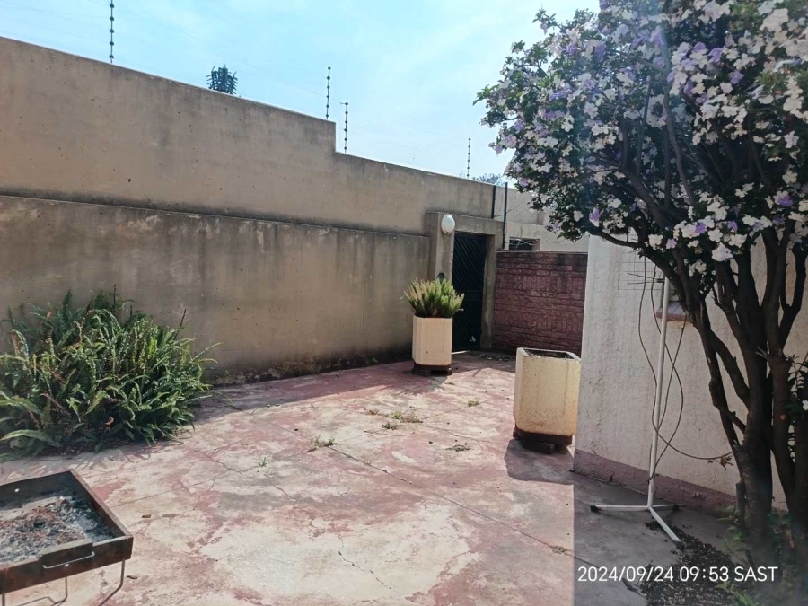 4 Bedroom Property for Sale in Vrededorp Gauteng