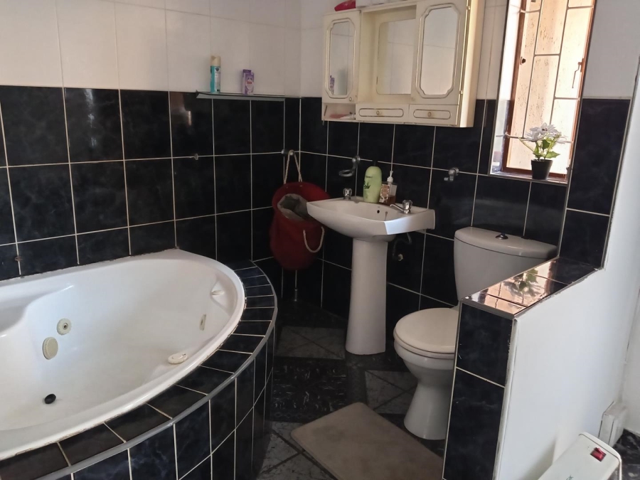 3 Bedroom Property for Sale in Albertville Gauteng