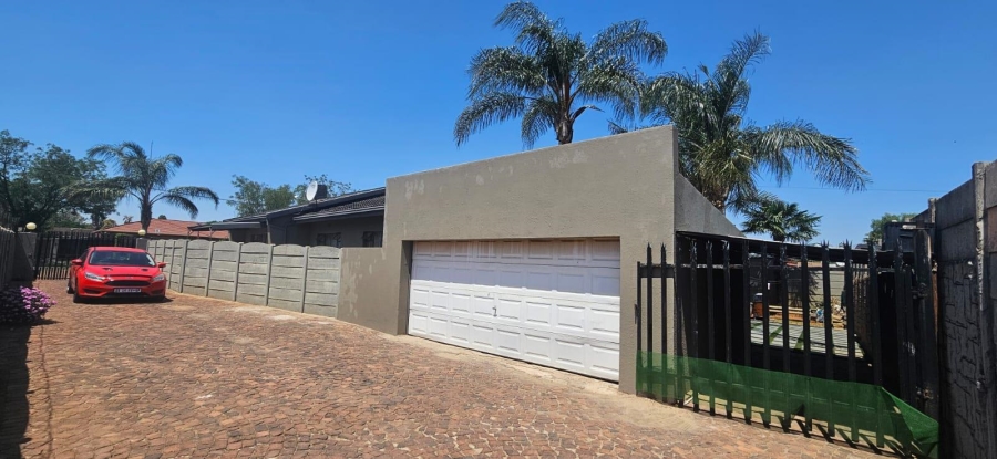 4 Bedroom Property for Sale in Kempton Park Ext 3 Gauteng