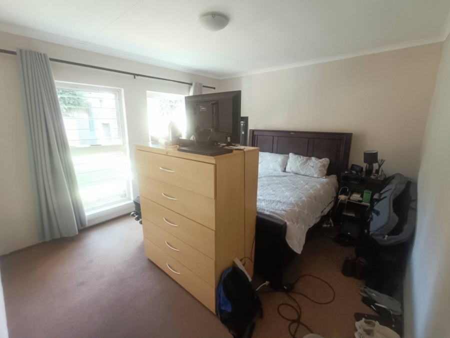 2 Bedroom Property for Sale in Die Hoewes Gauteng