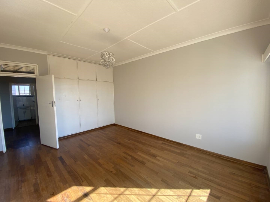 To Let 2 Bedroom Property for Rent in Monument Gauteng