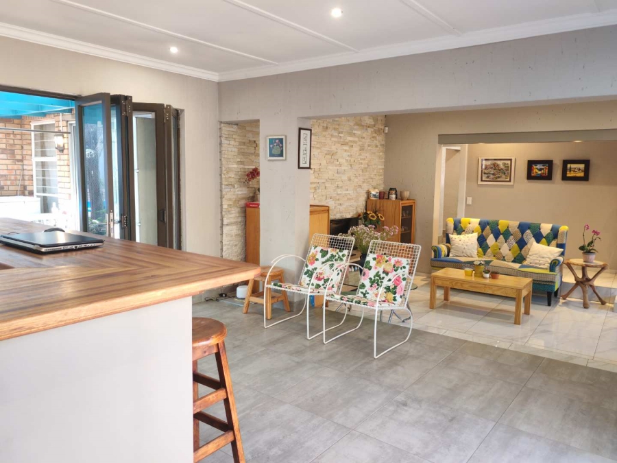 4 Bedroom Property for Sale in Glenvista Gauteng