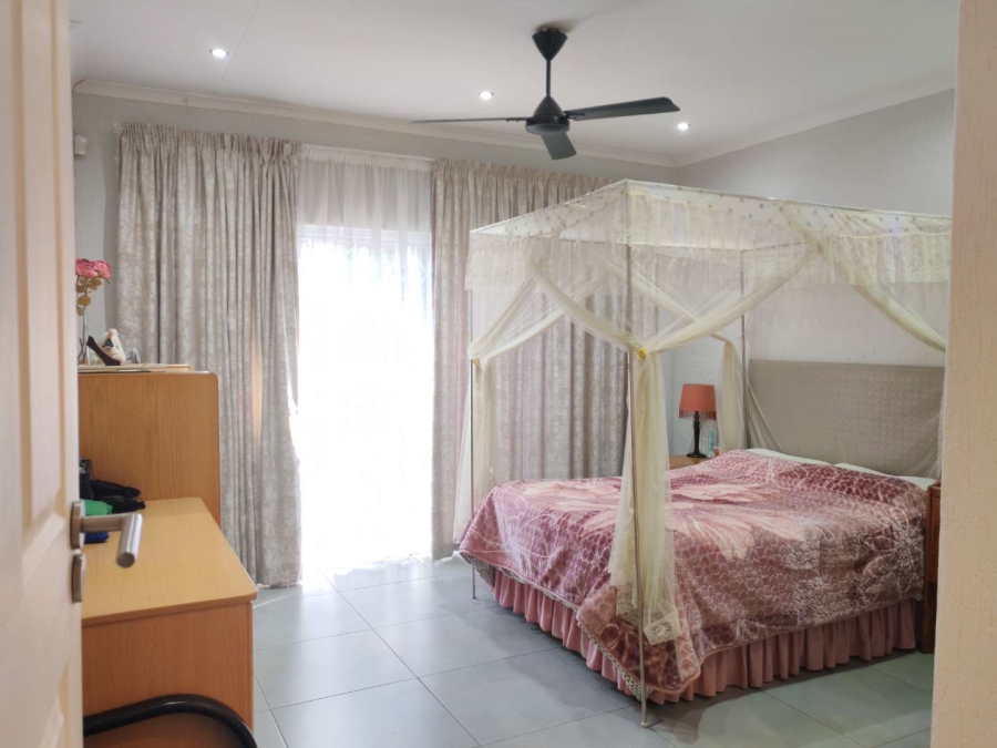 4 Bedroom Property for Sale in Glenvista Gauteng