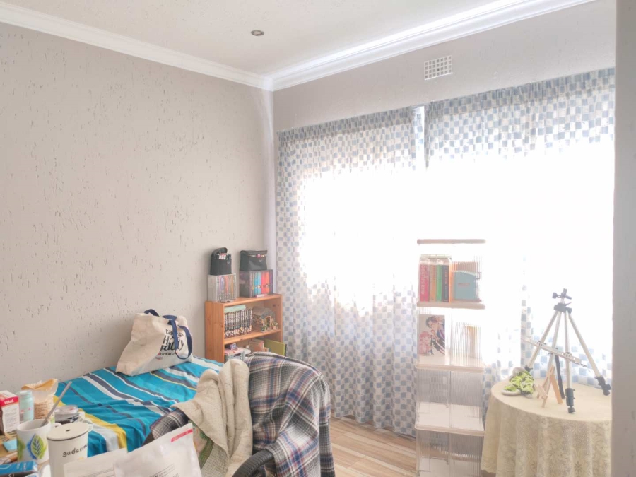 4 Bedroom Property for Sale in Glenvista Gauteng