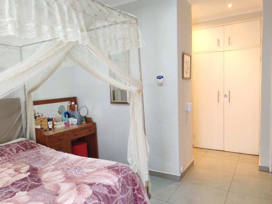 4 Bedroom Property for Sale in Glenvista Gauteng