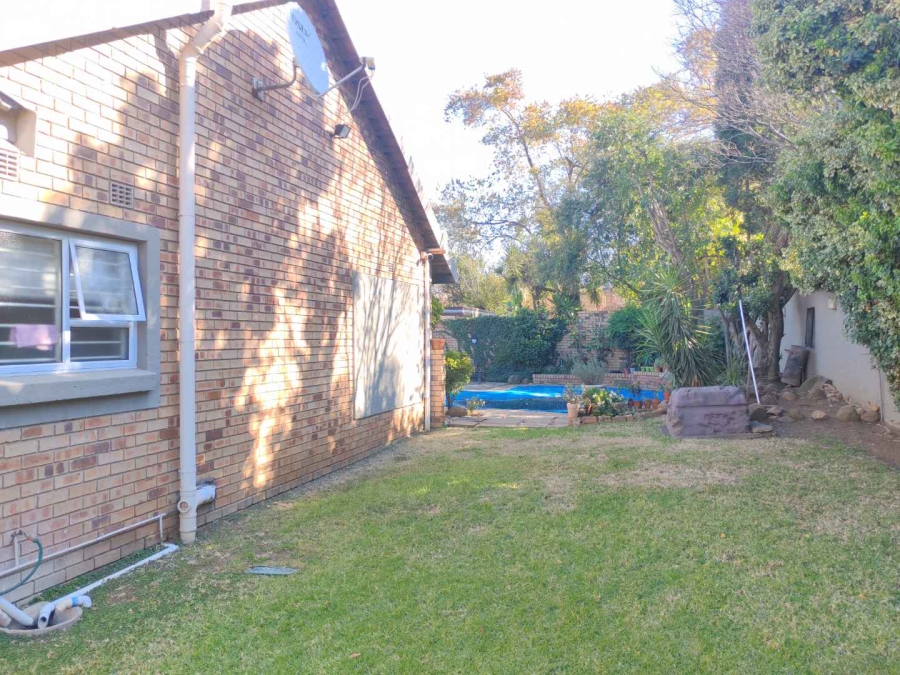 4 Bedroom Property for Sale in Glenvista Gauteng