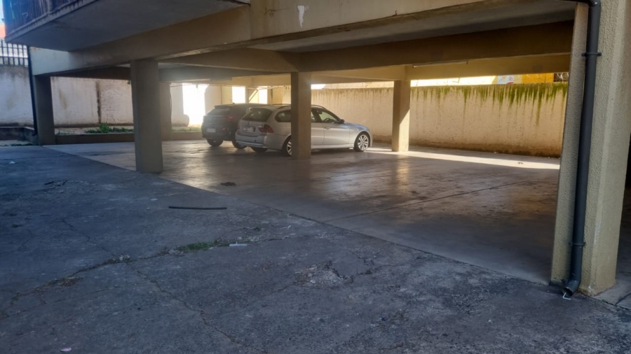 1 Bedroom Property for Sale in Turffontein Gauteng