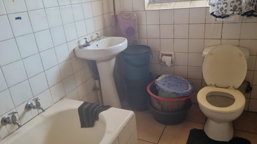 1 Bedroom Property for Sale in Turffontein Gauteng