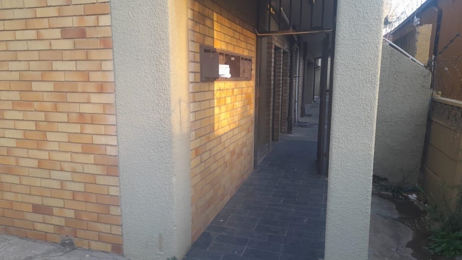 1 Bedroom Property for Sale in Turffontein Gauteng