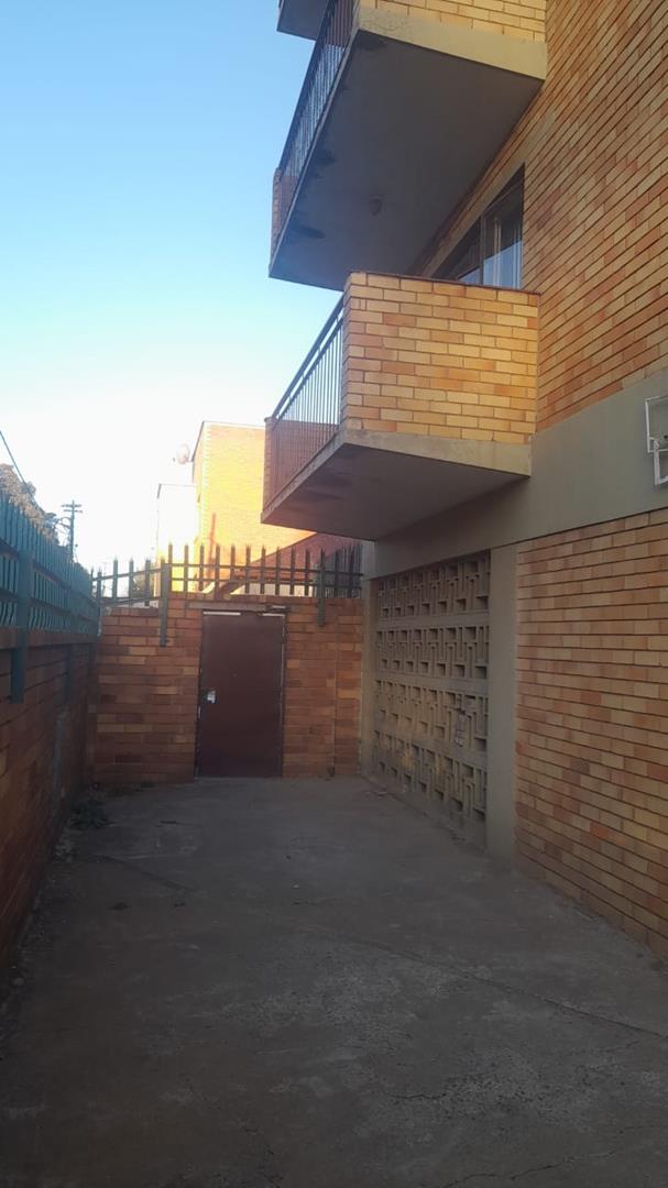 1 Bedroom Property for Sale in Turffontein Gauteng
