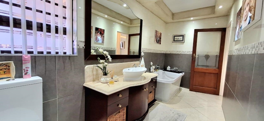 3 Bedroom Property for Sale in Raceview Gauteng