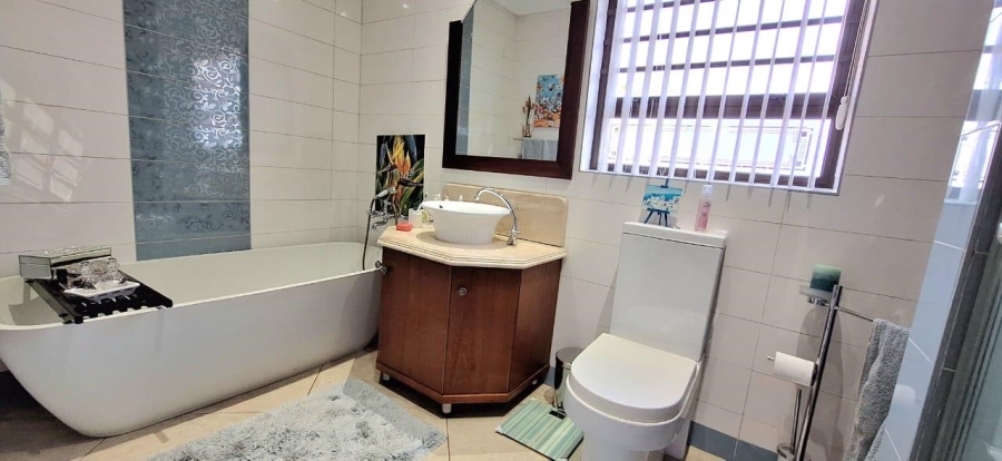 3 Bedroom Property for Sale in Raceview Gauteng