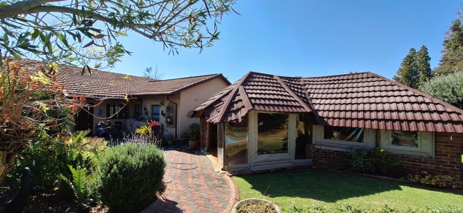 3 Bedroom Property for Sale in Raceview Gauteng