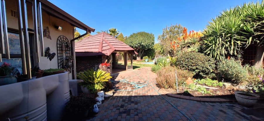 3 Bedroom Property for Sale in Raceview Gauteng