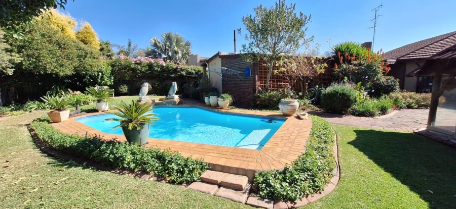 3 Bedroom Property for Sale in Raceview Gauteng