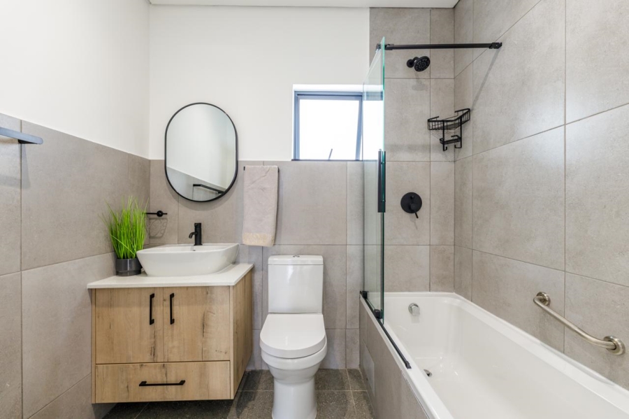 3 Bedroom Property for Sale in Linden Gauteng