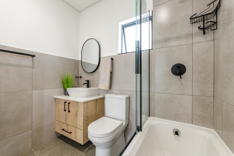 3 Bedroom Property for Sale in Linden Gauteng