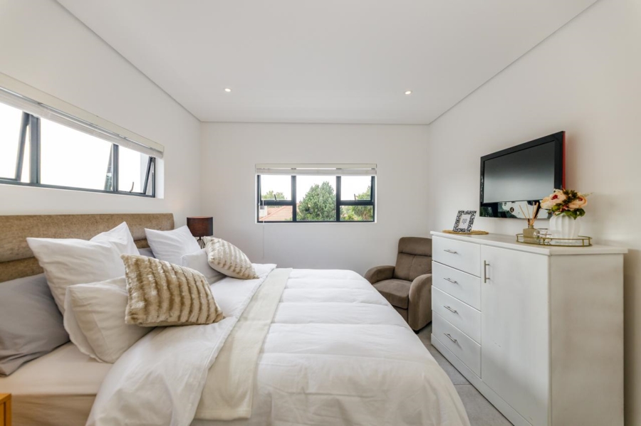 3 Bedroom Property for Sale in Linden Gauteng