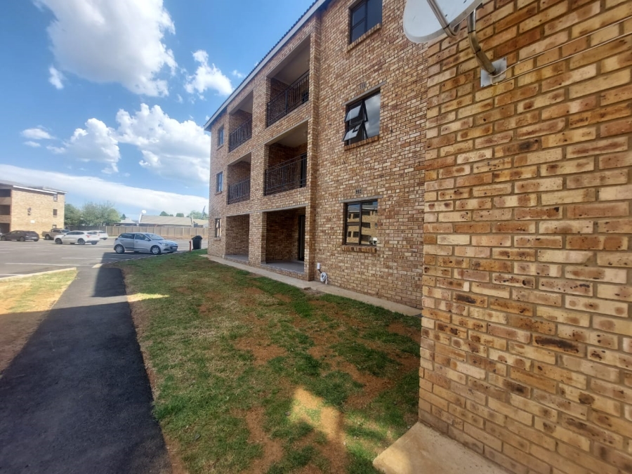 To Let 3 Bedroom Property for Rent in Albertsdal Gauteng